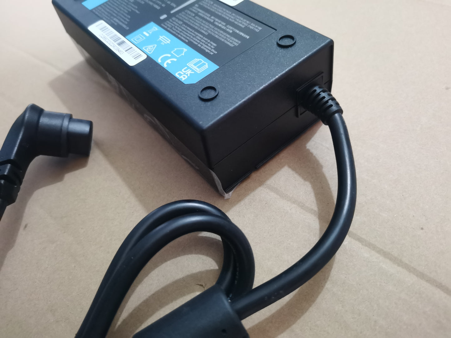 Buy Giant GLI180AA 36V 4A Battery Charger